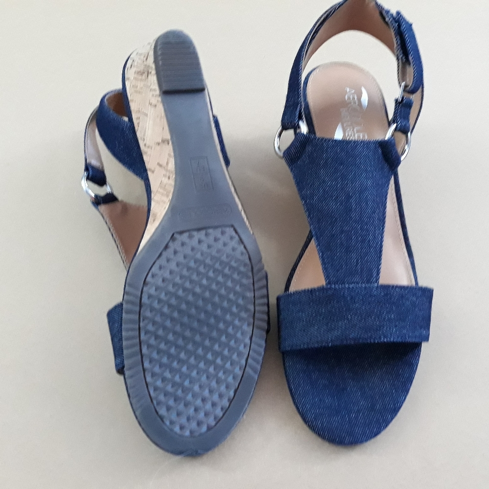 Sandals - Picture 2 of 3